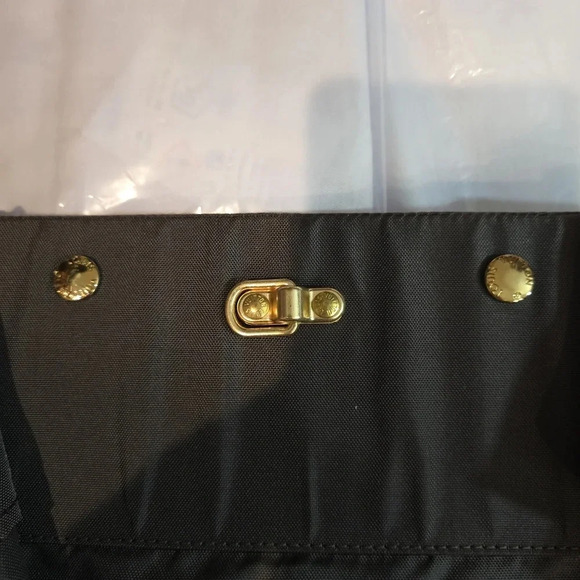 Louis Vuitton nylon garmet bag with hanger preowned - Picture 7 of 9